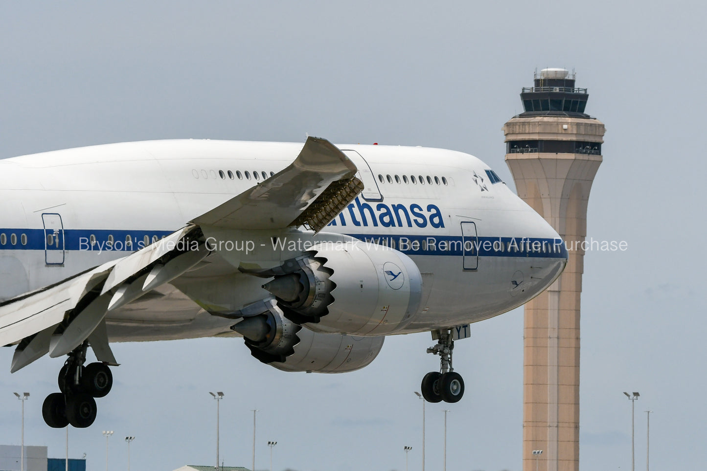 Lufthansa Boeing 747-8 Download